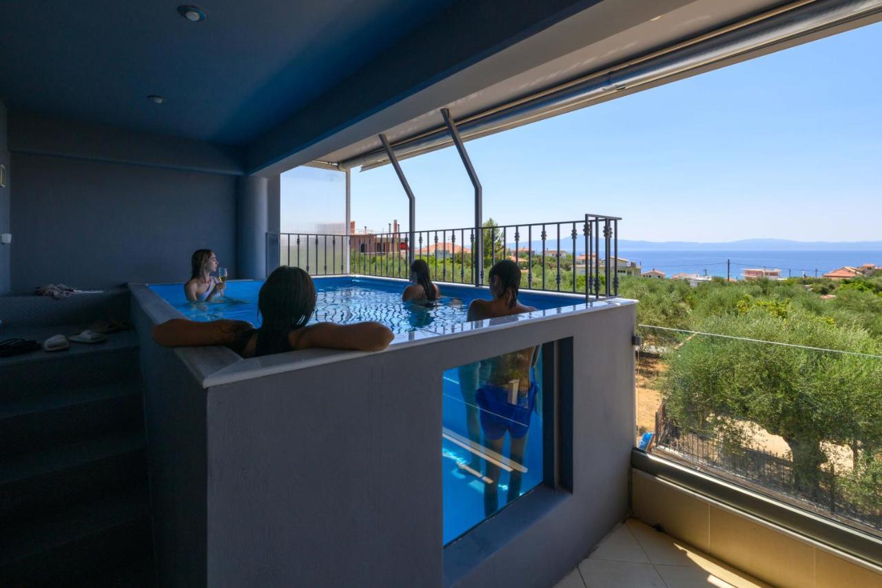Grand Suites With Private Pools Kalamata Exterior foto