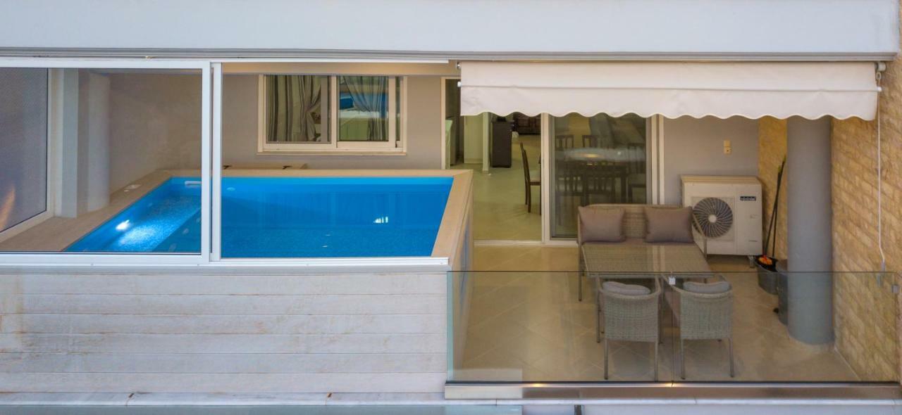 Grand Suites With Private Pools Kalamata Exterior foto